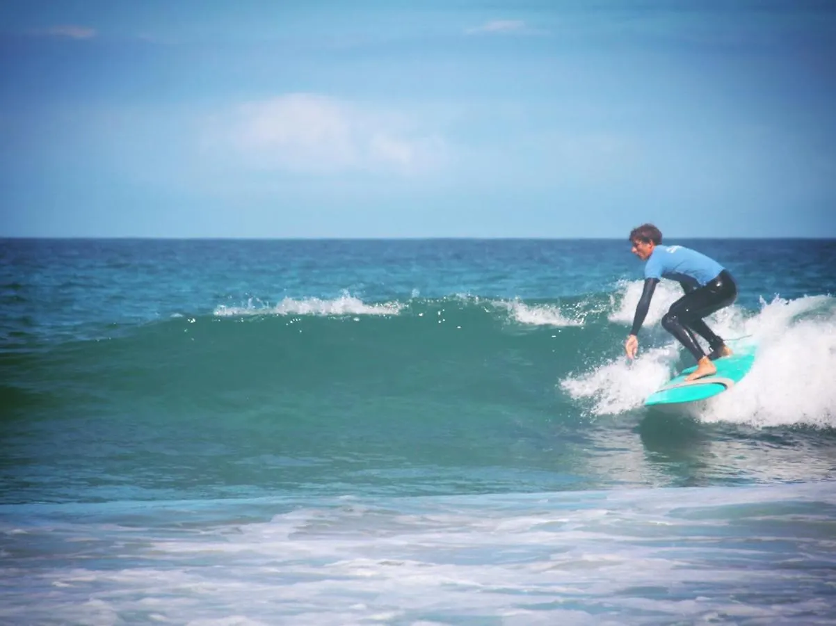 Отель International Surf School & Camp Сагреш 0*,